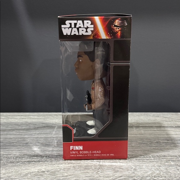 Funko | Wacky Wobbler: Star Wars: Finn - Collectible Vinyl Bobble-Head Figure - Picture 3 of 13